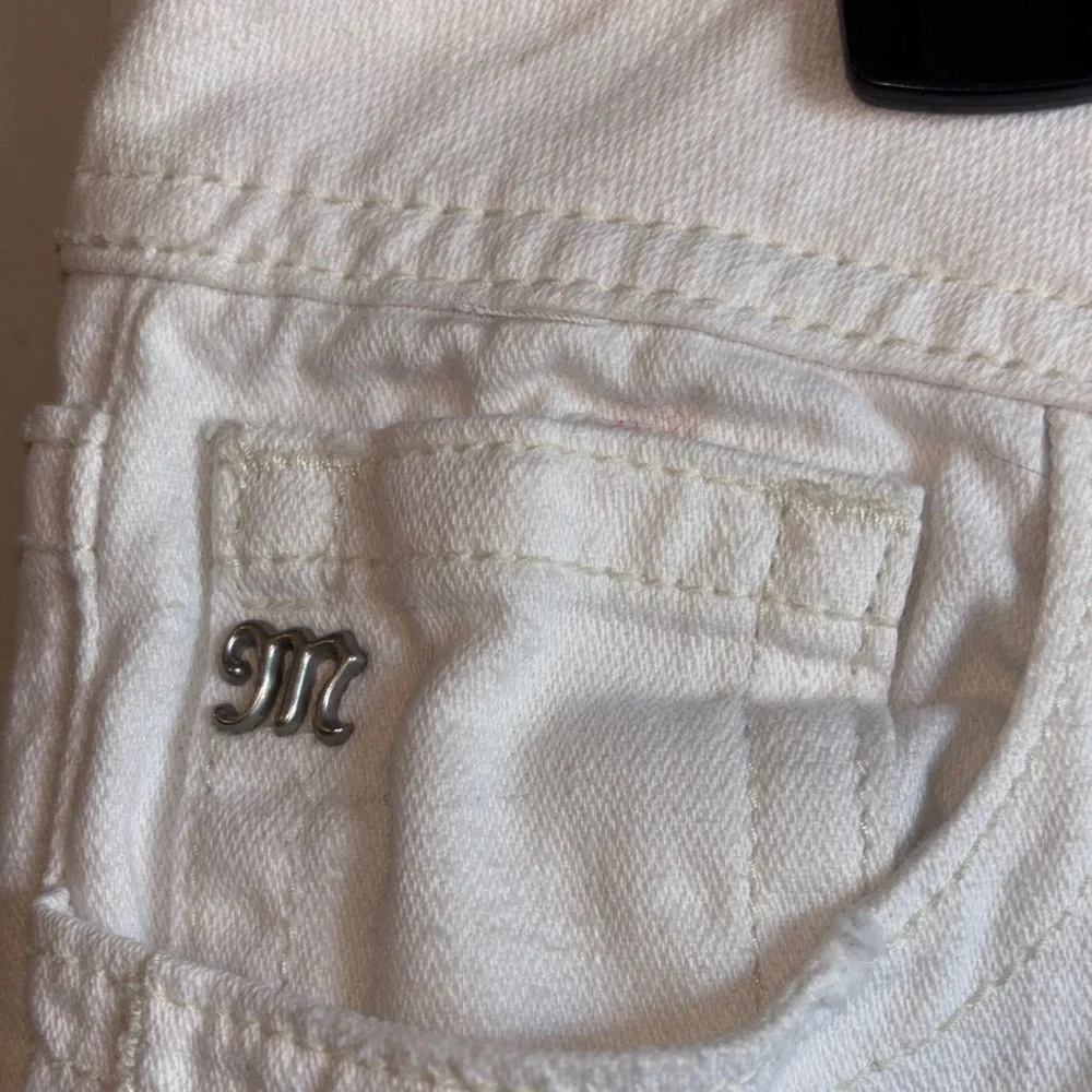 Miss Me Signature Midrise White Distressed Cuffed Skinny Jeans